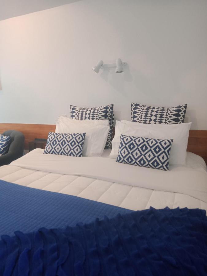 ג'רלדין Four Peaks Motel מראה חיצוני תמונה